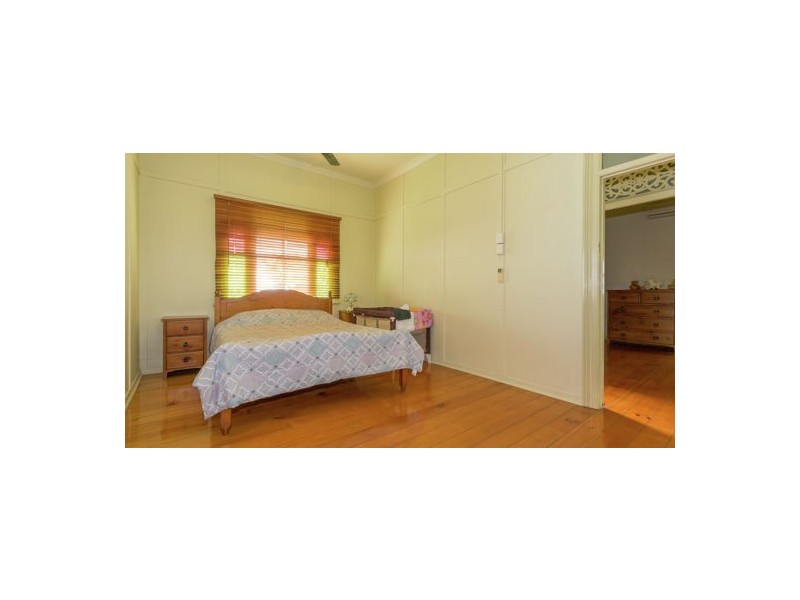 375 Shakespeare Street, West Mackay QLD 4740