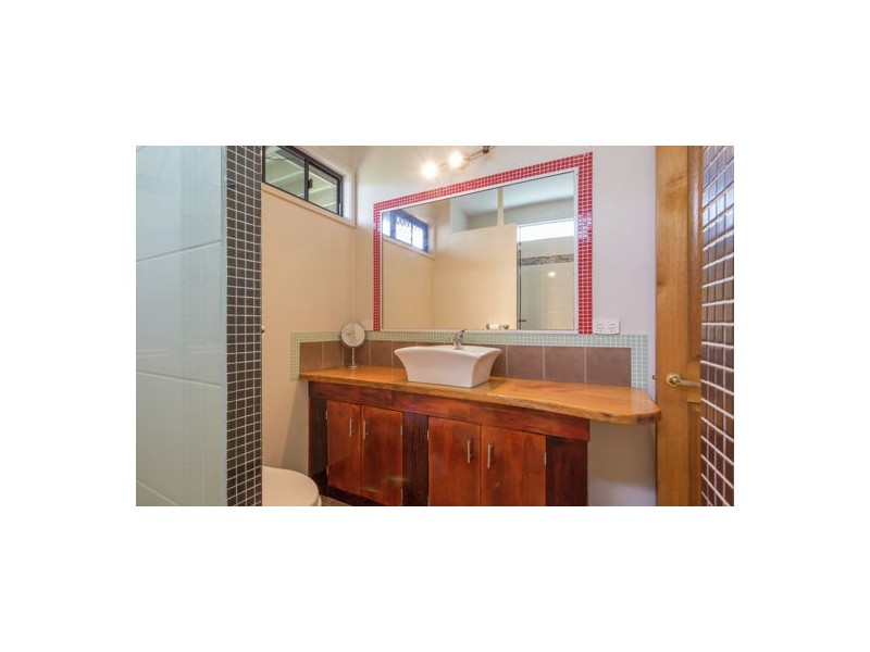 375 Shakespeare Street, West Mackay QLD 4740
