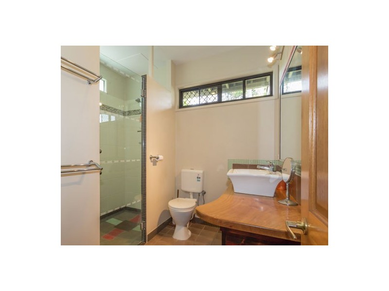 375 Shakespeare Street, West Mackay QLD 4740
