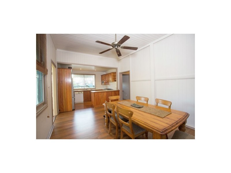 6 Robin Street, Slade Point QLD 4740