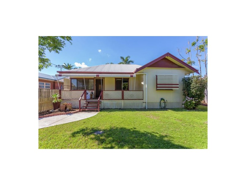 32 Adrian Street, West Mackay QLD 4740