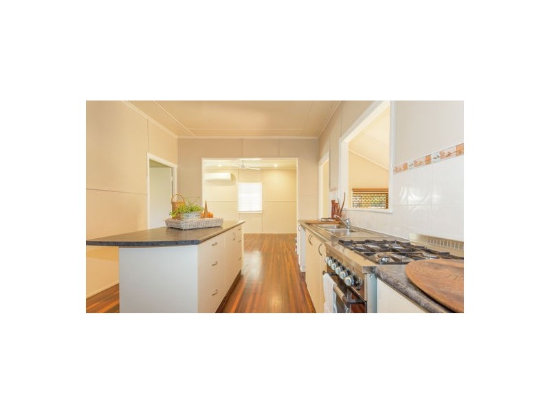 32 Adrian Street, West Mackay QLD 4740
