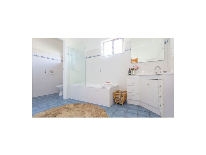 32 Adrian Street, West Mackay QLD 4740