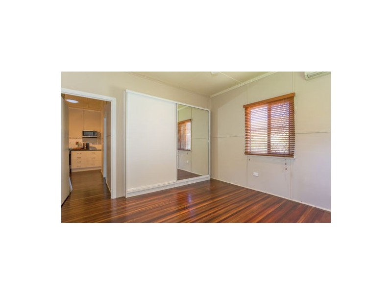 32 Adrian Street, West Mackay QLD 4740