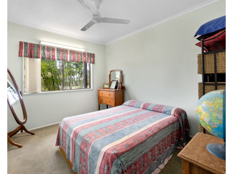 2 Dickens Avenue, Ooralea QLD 4740