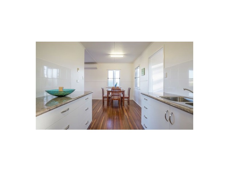 10 Dennis Street, South Mackay QLD 4740