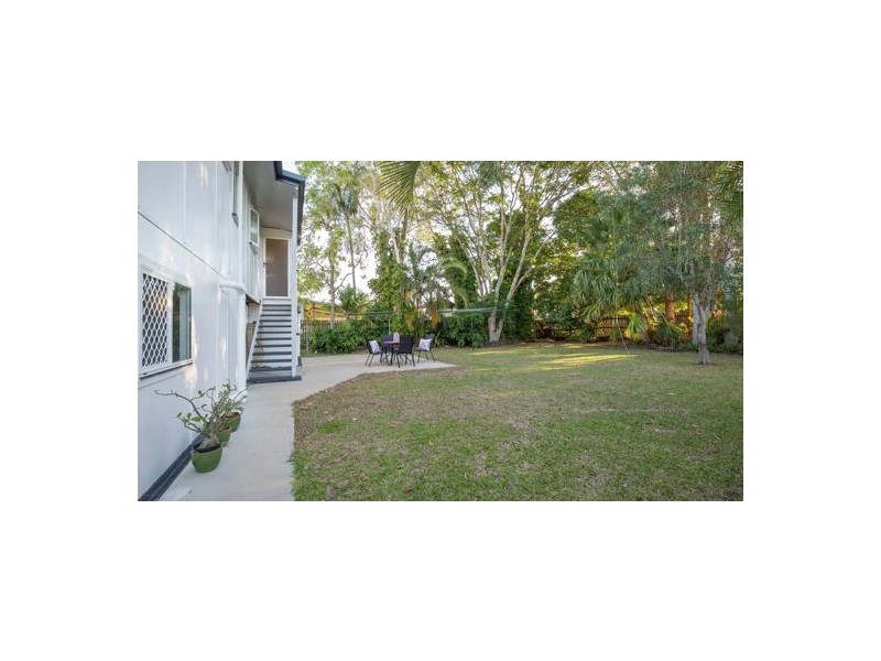 10 Dennis Street, South Mackay QLD 4740