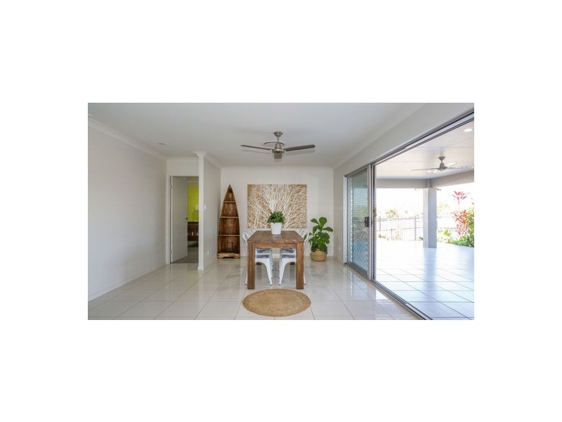 16 Kerrisdale Crescent, Beaconsfield QLD 4740