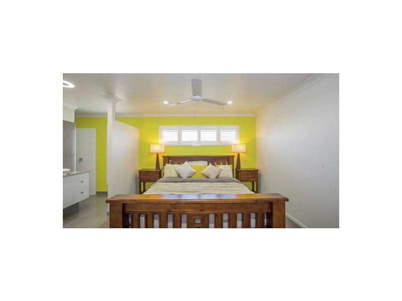 16 Kerrisdale Crescent, Beaconsfield QLD 4740