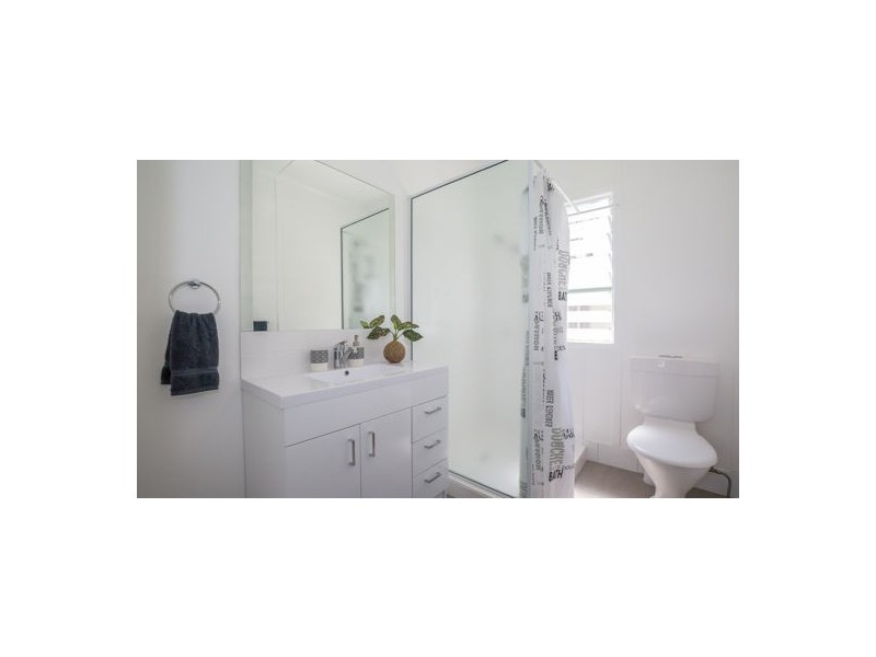 4 Forsyth Street, West Mackay QLD 4740