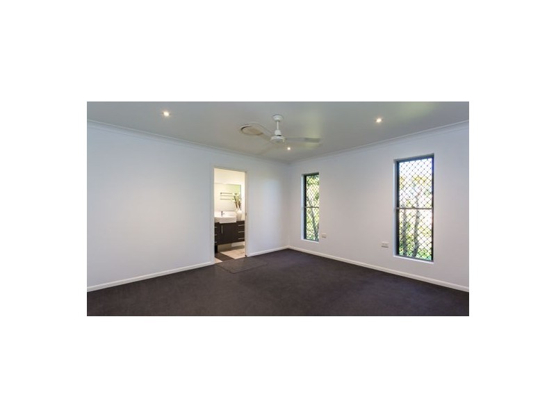 9 Homebush Road, Rosella QLD 4740