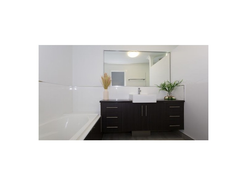 9 Homebush Road, Rosella QLD 4740