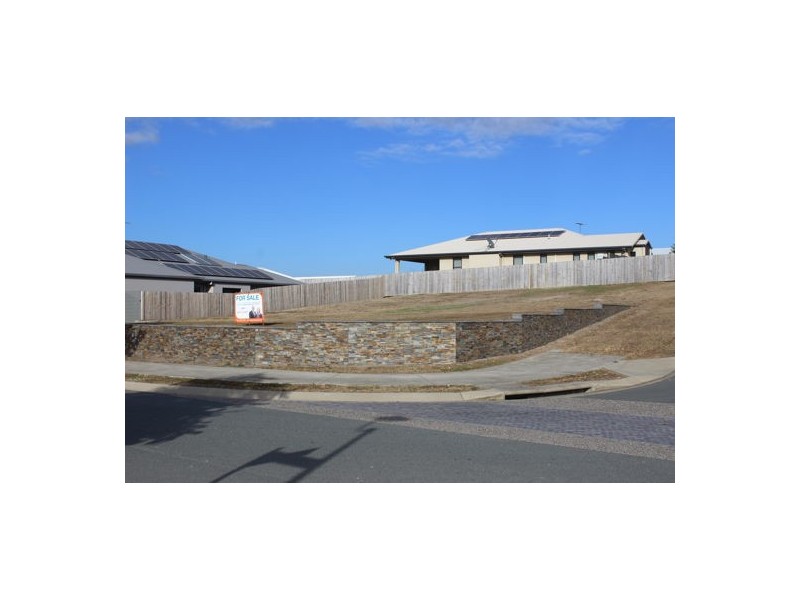 9 Regent Avenue, Richmond QLD 4740