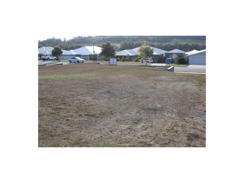 9 Regent Avenue, Richmond QLD 4740