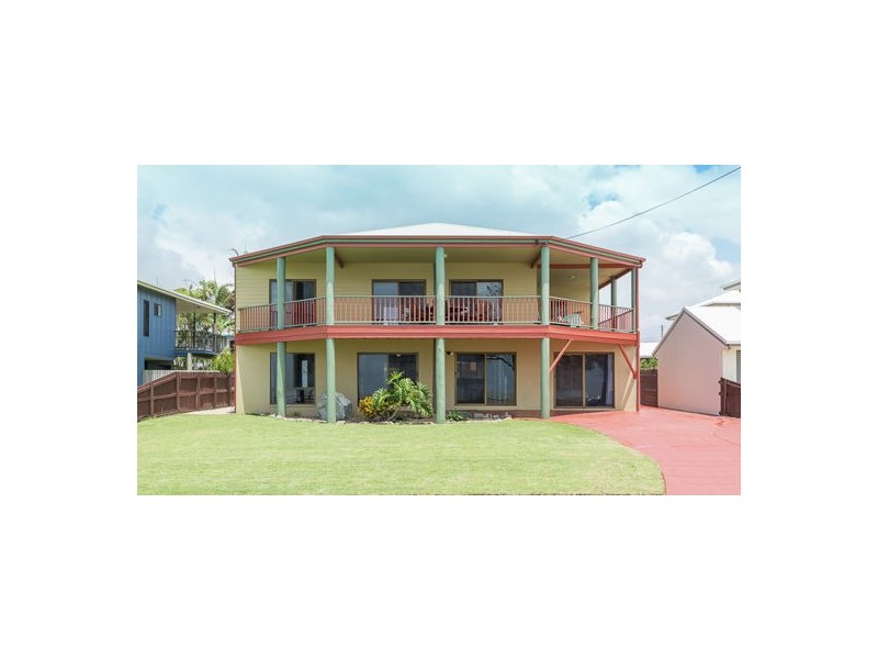 42 Pacific Esplanade, Slade Point QLD 4740