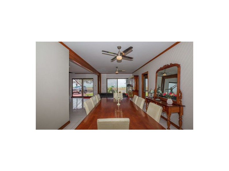 42 Pacific Esplanade, Slade Point QLD 4740