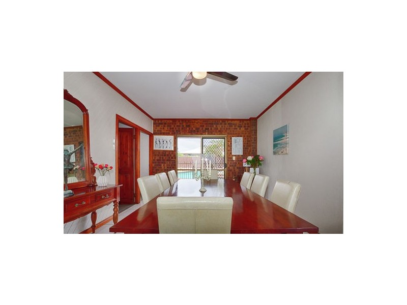 42 Pacific Esplanade, Slade Point QLD 4740