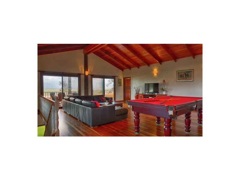 42 Pacific Esplanade, Slade Point QLD 4740