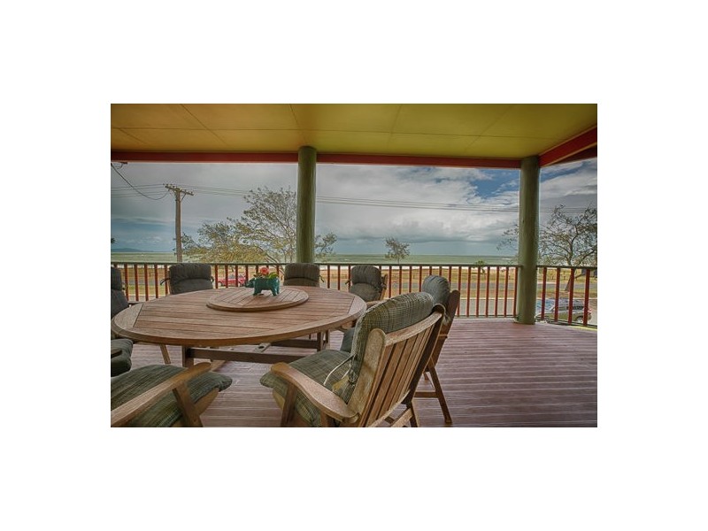 42 Pacific Esplanade, Slade Point QLD 4740