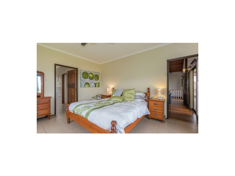 42 Pacific Esplanade, Slade Point QLD 4740