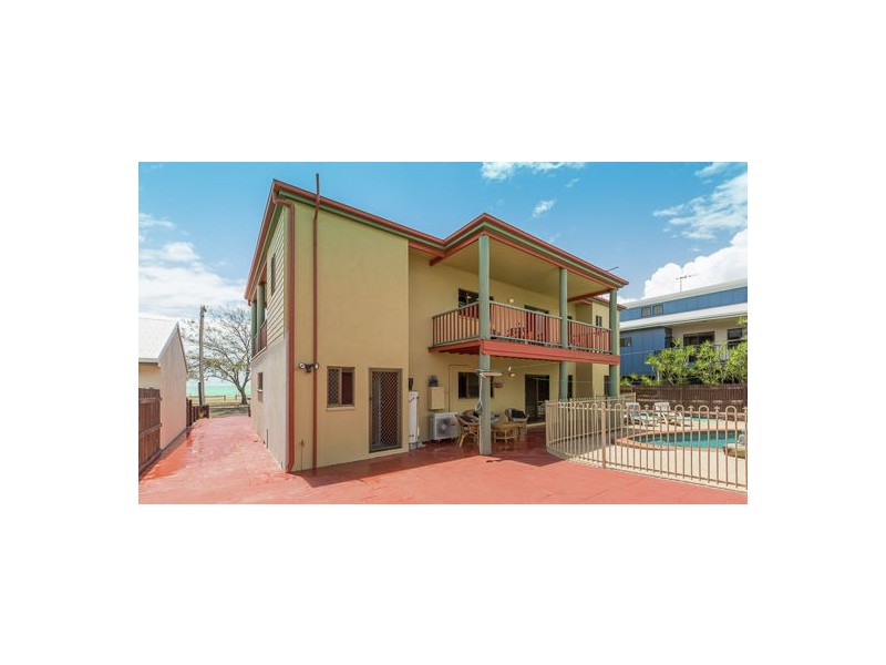42 Pacific Esplanade, Slade Point QLD 4740