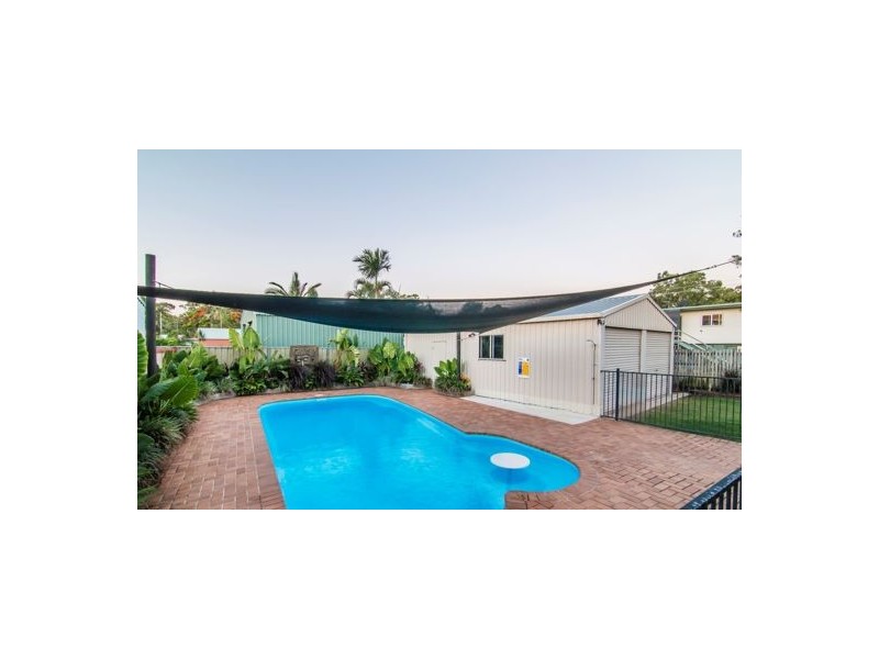 2 St Bees Avenue, Bucasia QLD 4750