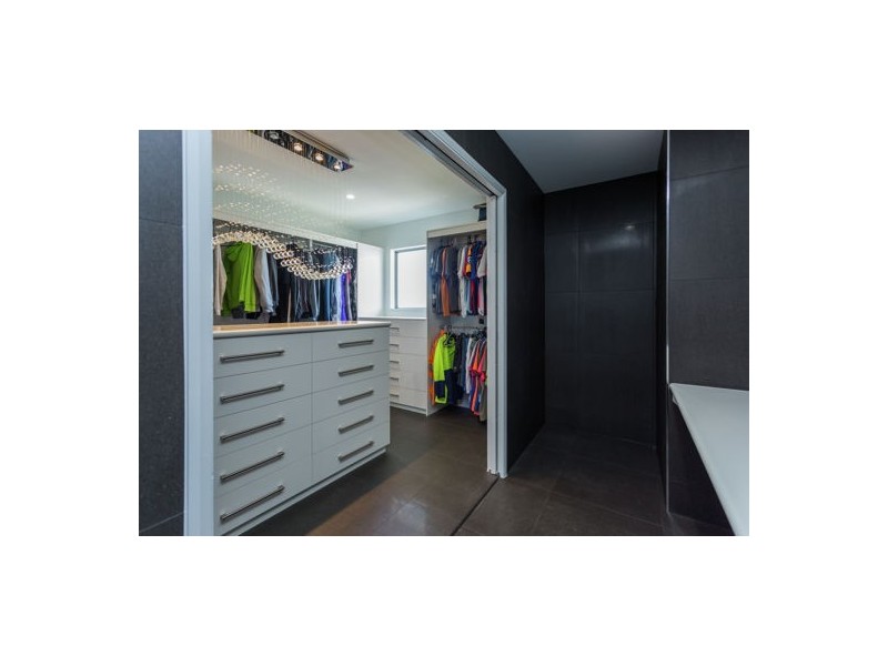 49 Botanical Drive, Ooralea QLD 4740