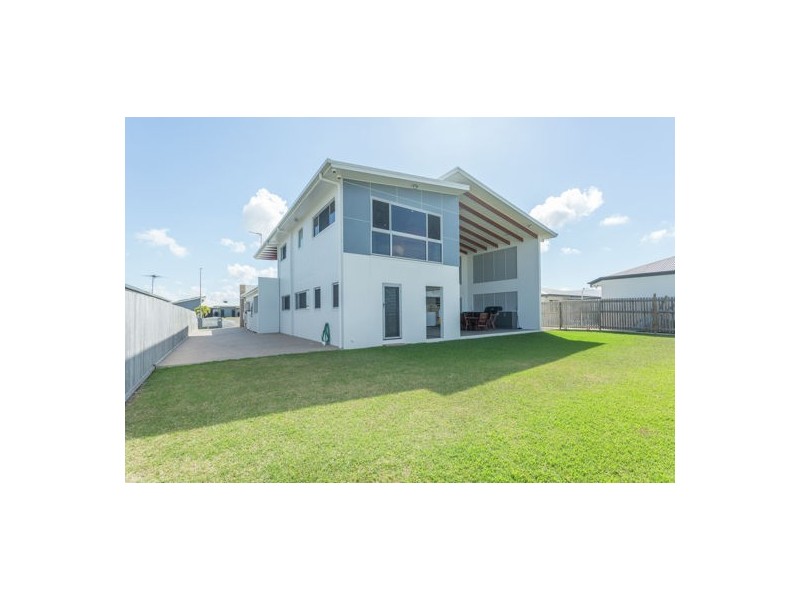 49 Botanical Drive, Ooralea QLD 4740