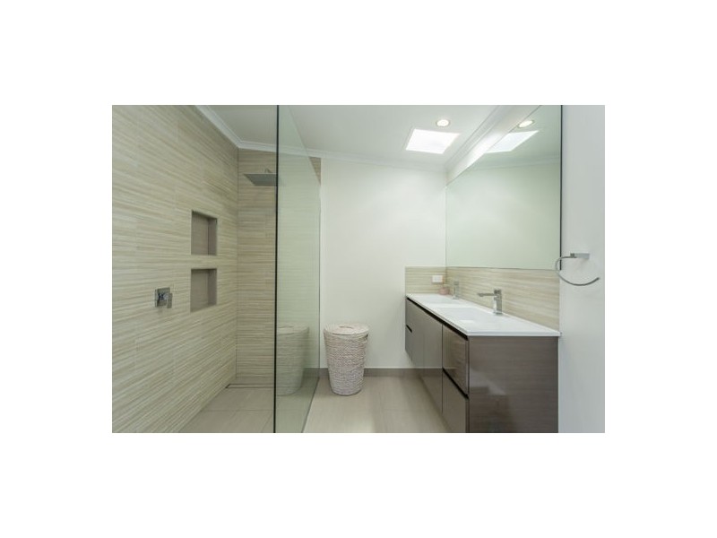 13 Downie Avenue, Bucasia QLD 4750