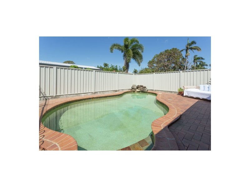 13 Downie Avenue, Bucasia QLD 4750