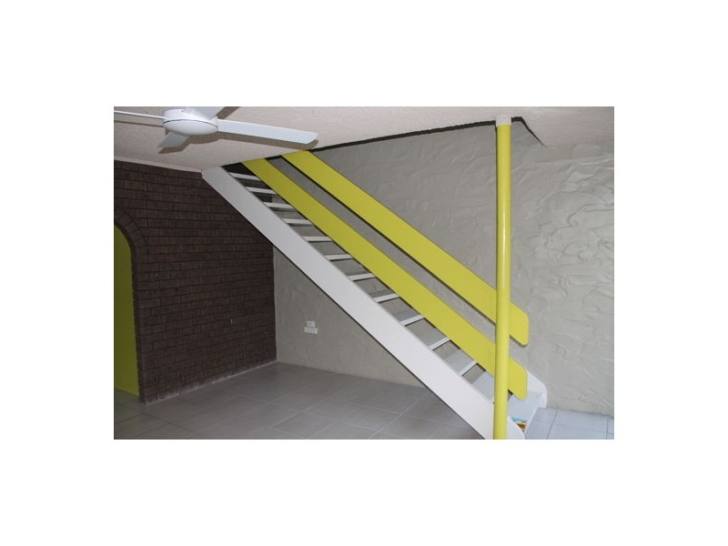 2/34 Keswick Street, Slade Point QLD 4740