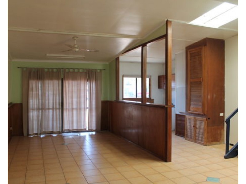 2 Binnington Esplanade, East Mackay QLD 4740