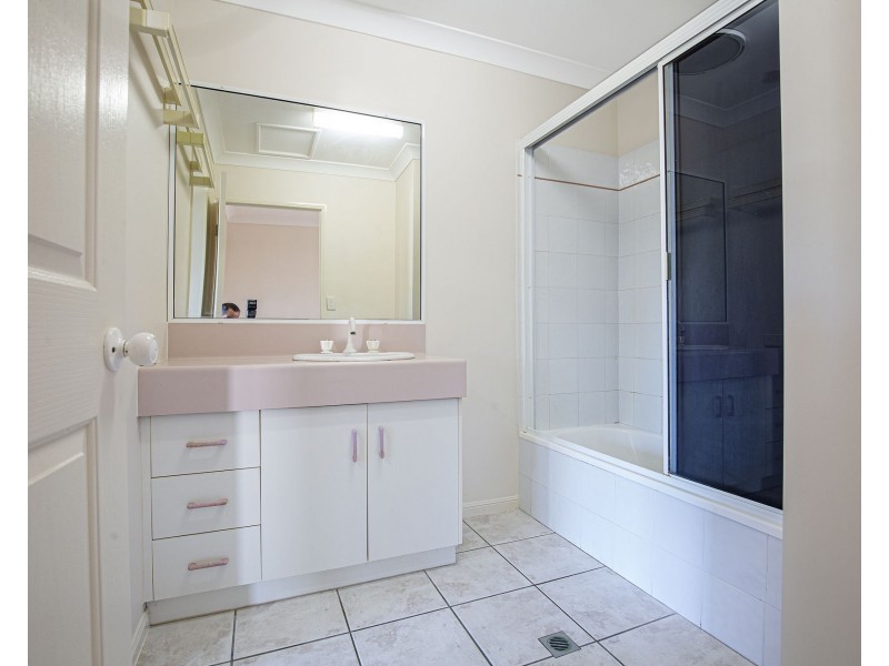 2/11 Bridge Road, East Mackay QLD 4740