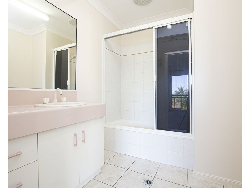 2/11 Bridge Road, East Mackay QLD 4740