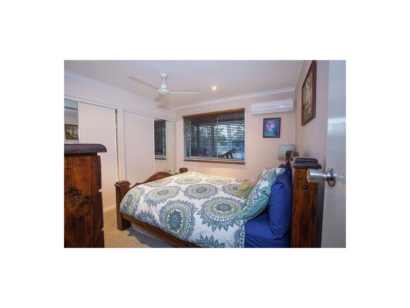 22 Carnegie Court, Oakenden QLD 4741