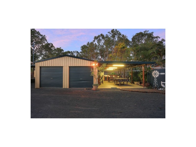 22 Carnegie Court, Oakenden QLD 4741