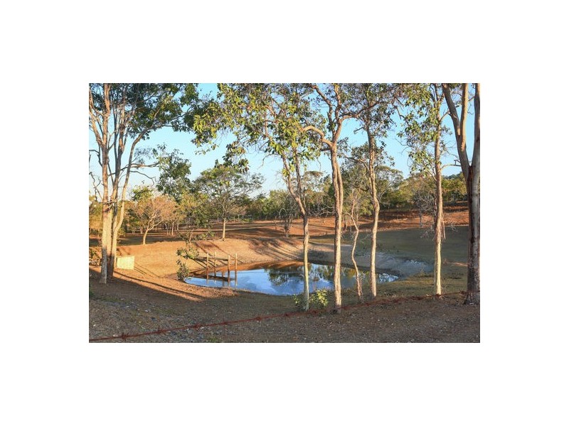 22 Carnegie Court, Oakenden QLD 4741