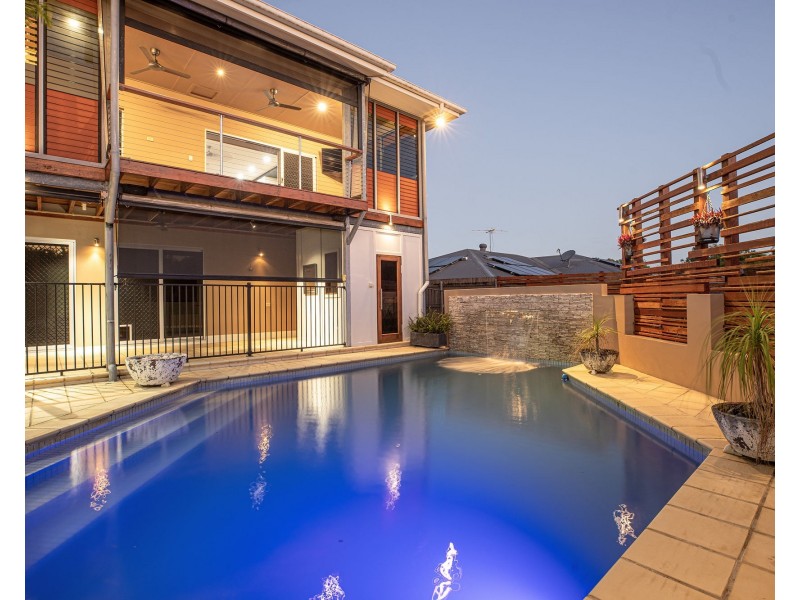 10 Gillies Court, Rural View QLD 4740