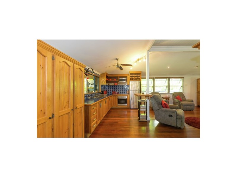 15 Tait Street, West Mackay QLD 4740