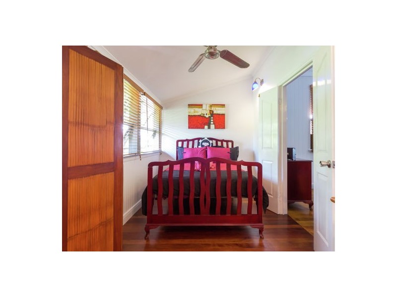 15 Tait Street, West Mackay QLD 4740