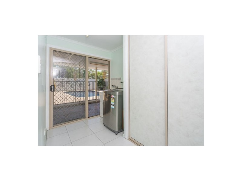 2 Avocado Court, Beaconsfield QLD 4740