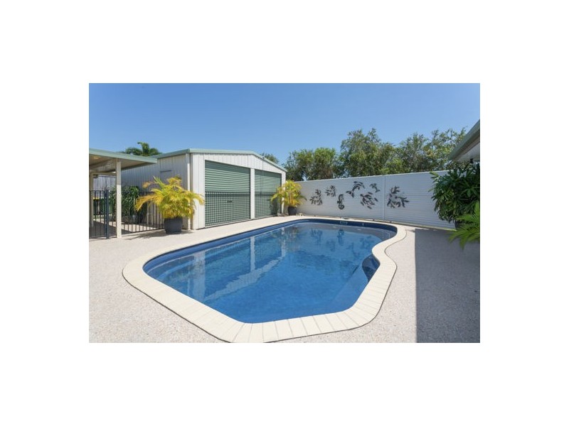 2 Avocado Court, Beaconsfield QLD 4740