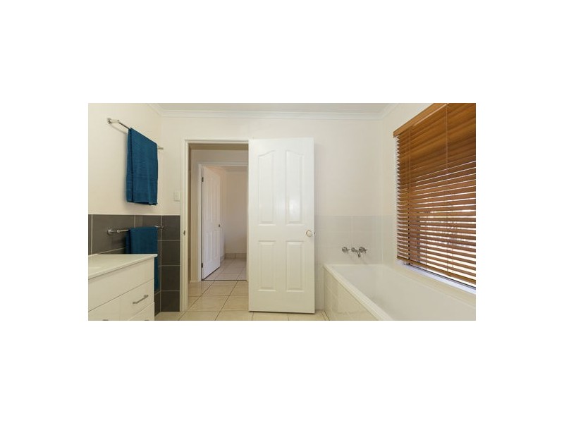 19 Glenella Richmond Road, Glenella QLD 4740