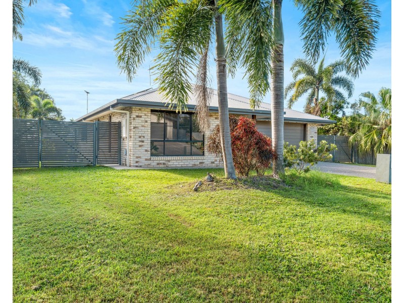 8 Herbert Way, Rural View QLD 4740