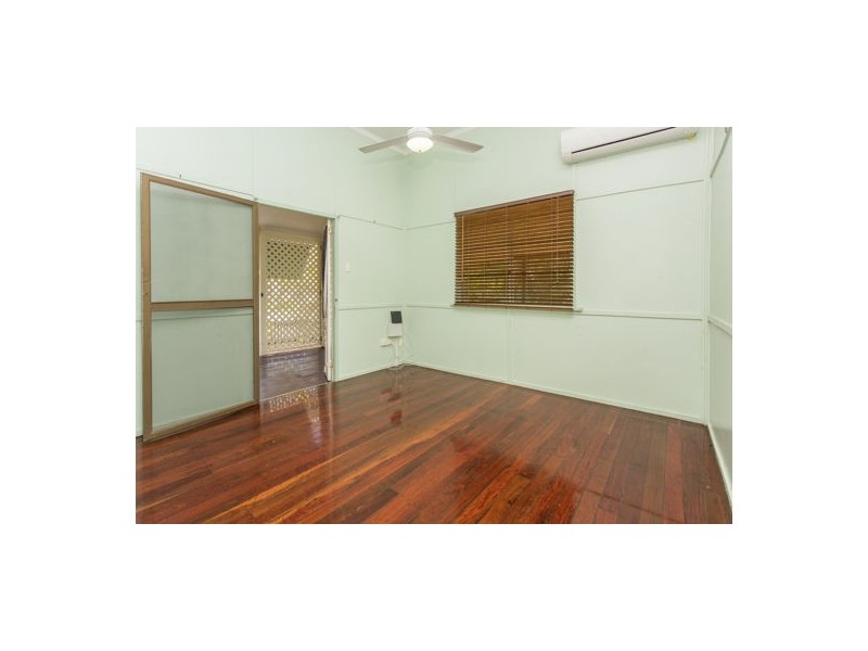 21 Marsh Street, East Mackay QLD 4740