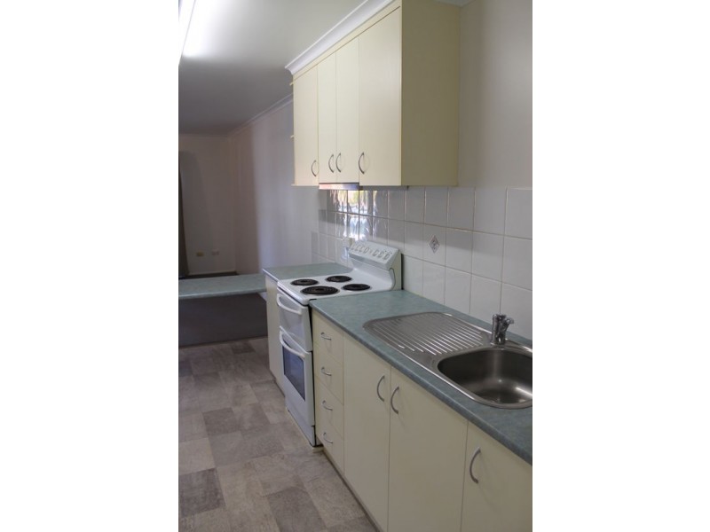 1/4 Loudon Street, Mackay QLD 4740