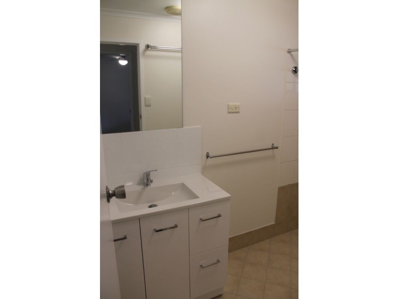 1/4 Loudon Street, Mackay QLD 4740