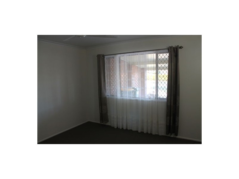 1/4 Loudon Street, Mackay QLD 4740