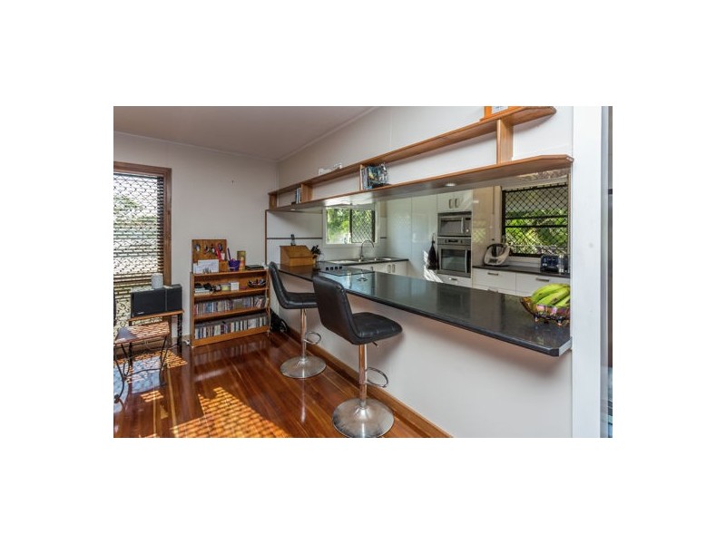 9 Quail Street, Slade Point QLD 4740