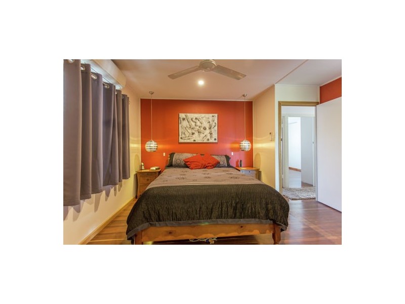 9 Quail Street, Slade Point QLD 4740